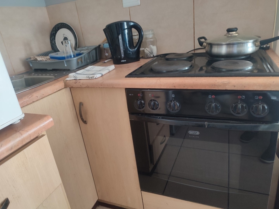 1 Bedroom Property for Sale in Hospitaalpark Free State